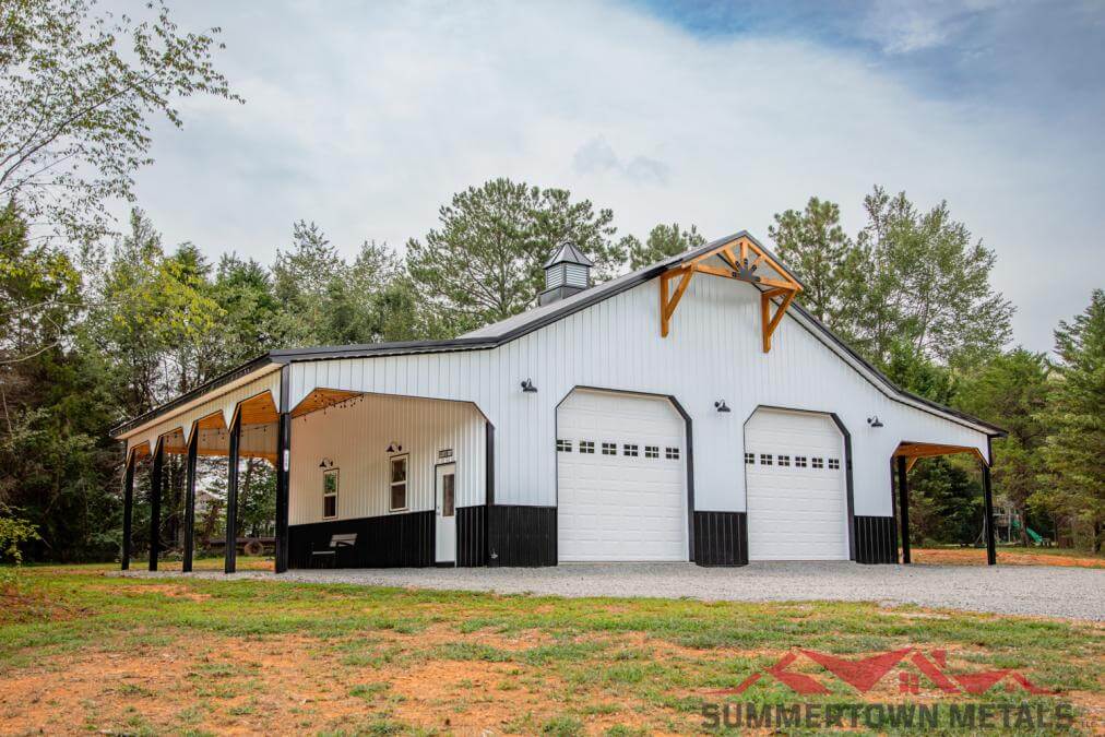 40'x40'x14' Residential Garage with two Side Sheds