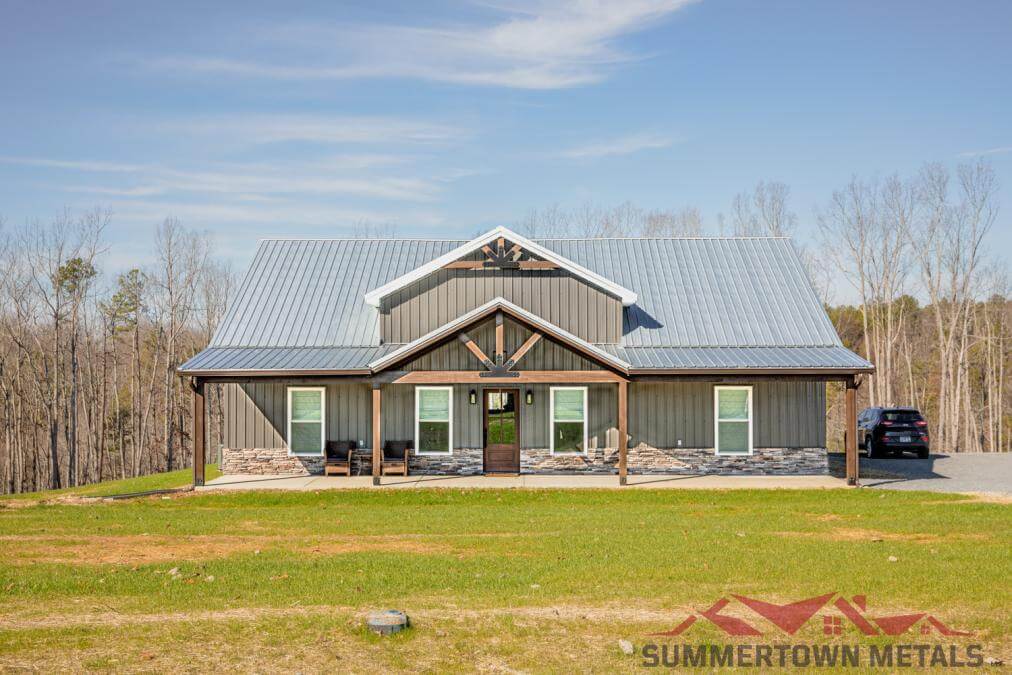 Northview Lodge // 1920 sq. ft 3 bed 2 bath barndominium